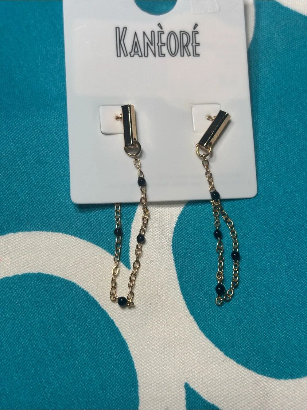 New Gold Chain Drop Earrings with Black Beads
